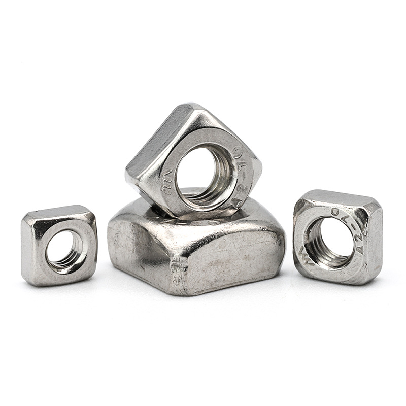 Tynne firkantede nøtter